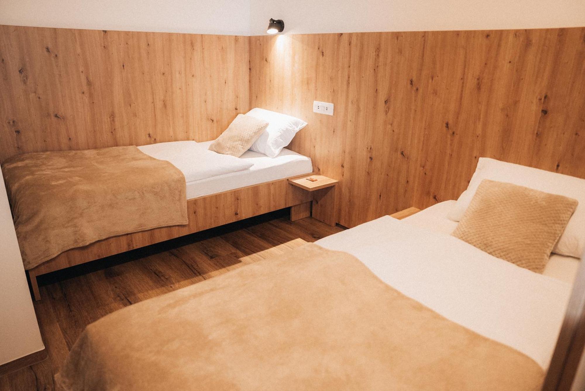 קרנייסקה גורה Podlipnik Apartments מראה חיצוני תמונה